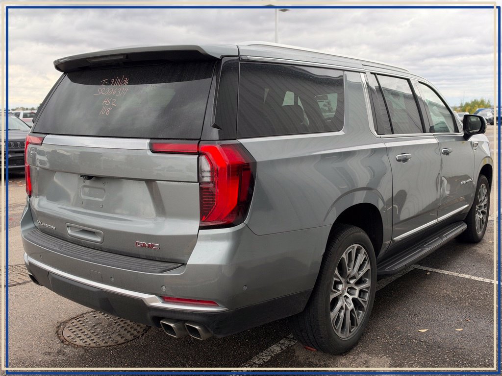 Certified 2025 GMC Yukon XL Denali AWD/4WD image 3