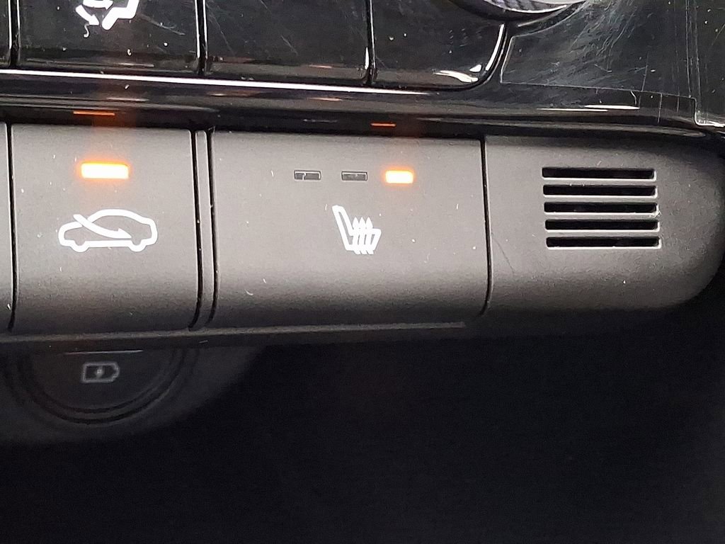 Used 2023 Hyundai Elantra SEL w/ Convenience Package image 23