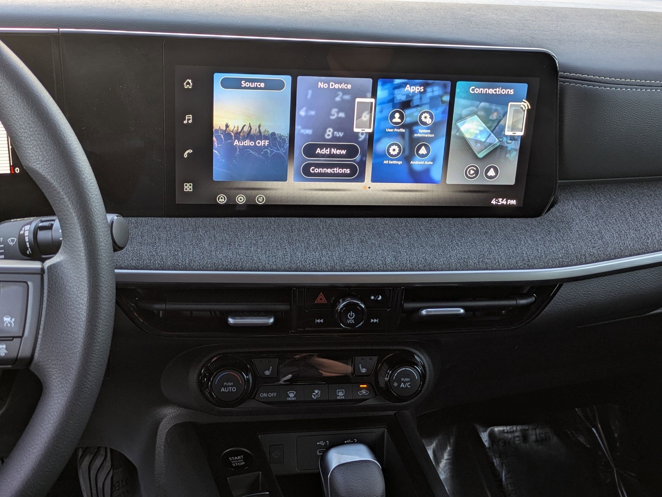 New 2026 Nissan Kicks SV w/ SV Premium Package FWD image 16