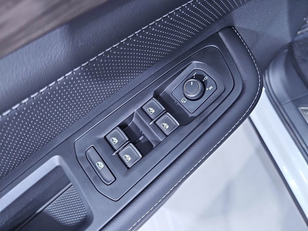 New 2026 Volkswagen Atlas SEL Premium R-Line image 11