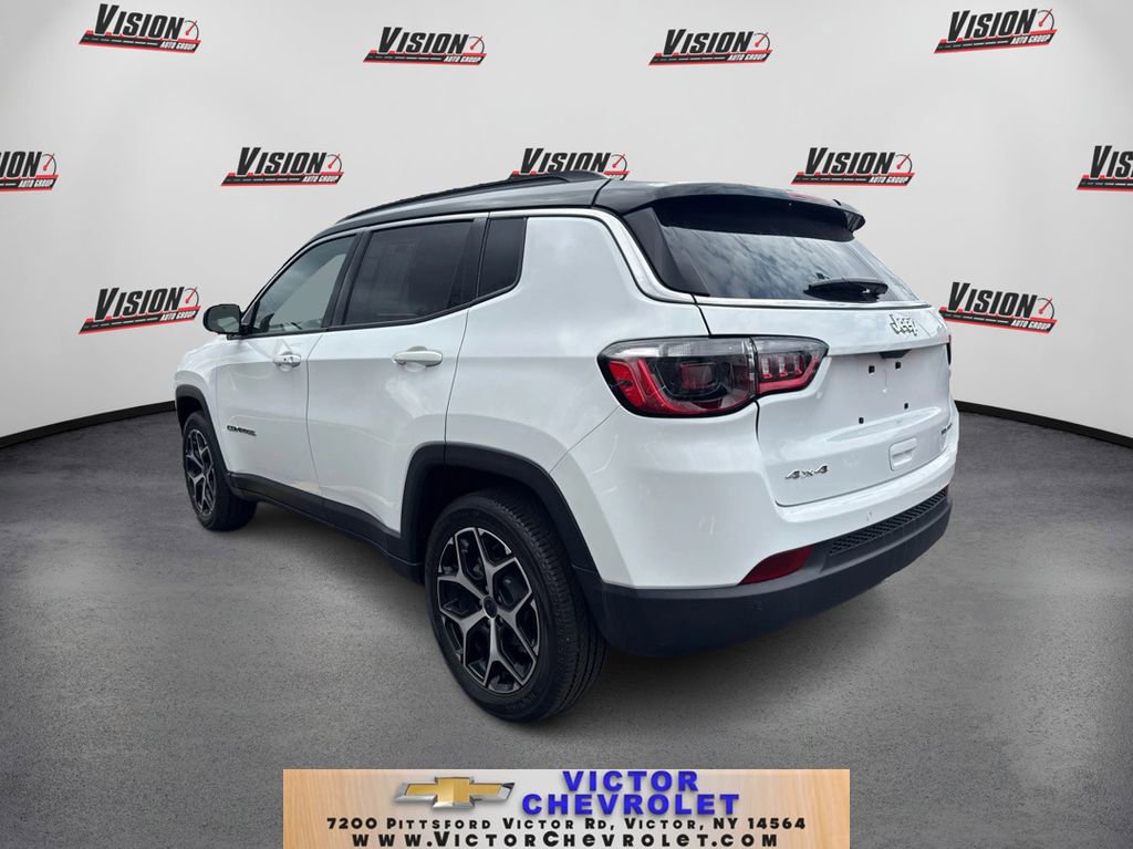 Used 2025 Jeep Compass Limited image 7