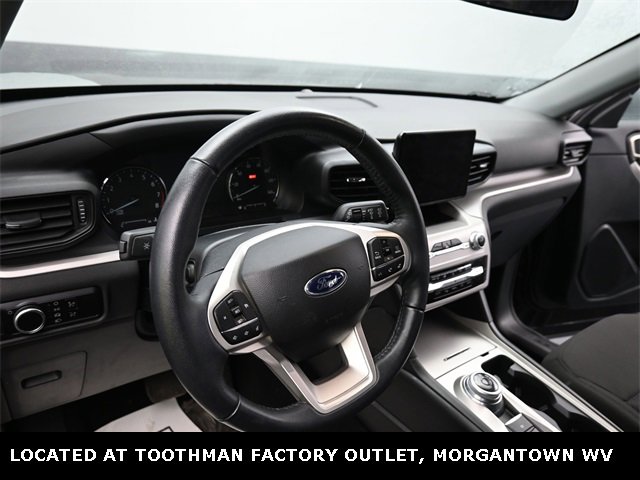 Used 2023 Ford Explorer XLT image 15