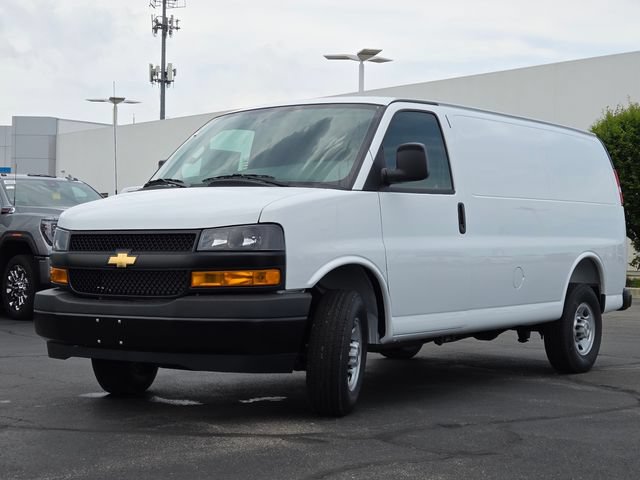 New 2026 Chevrolet Express 2500 w/ Driver Convenience Package RWD image 12