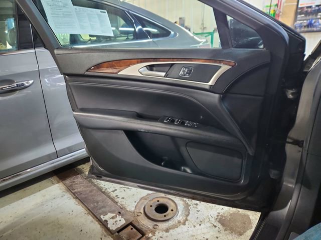 Used 2017 Lincoln MKZ Reserve w/ Technology Package image 19