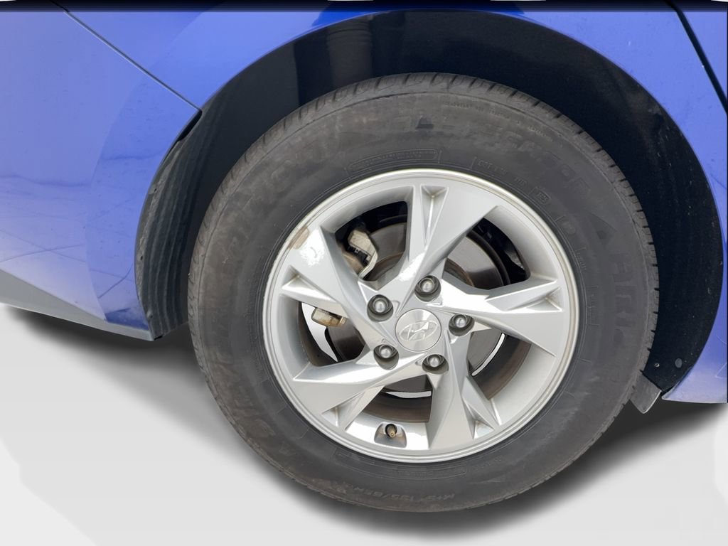 Used 2021 Hyundai Elantra SE FWD image 10