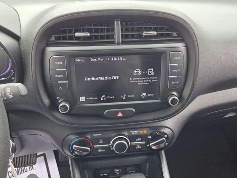 Used 2023 Kia Soul LX w/ Option Group 015 image 18