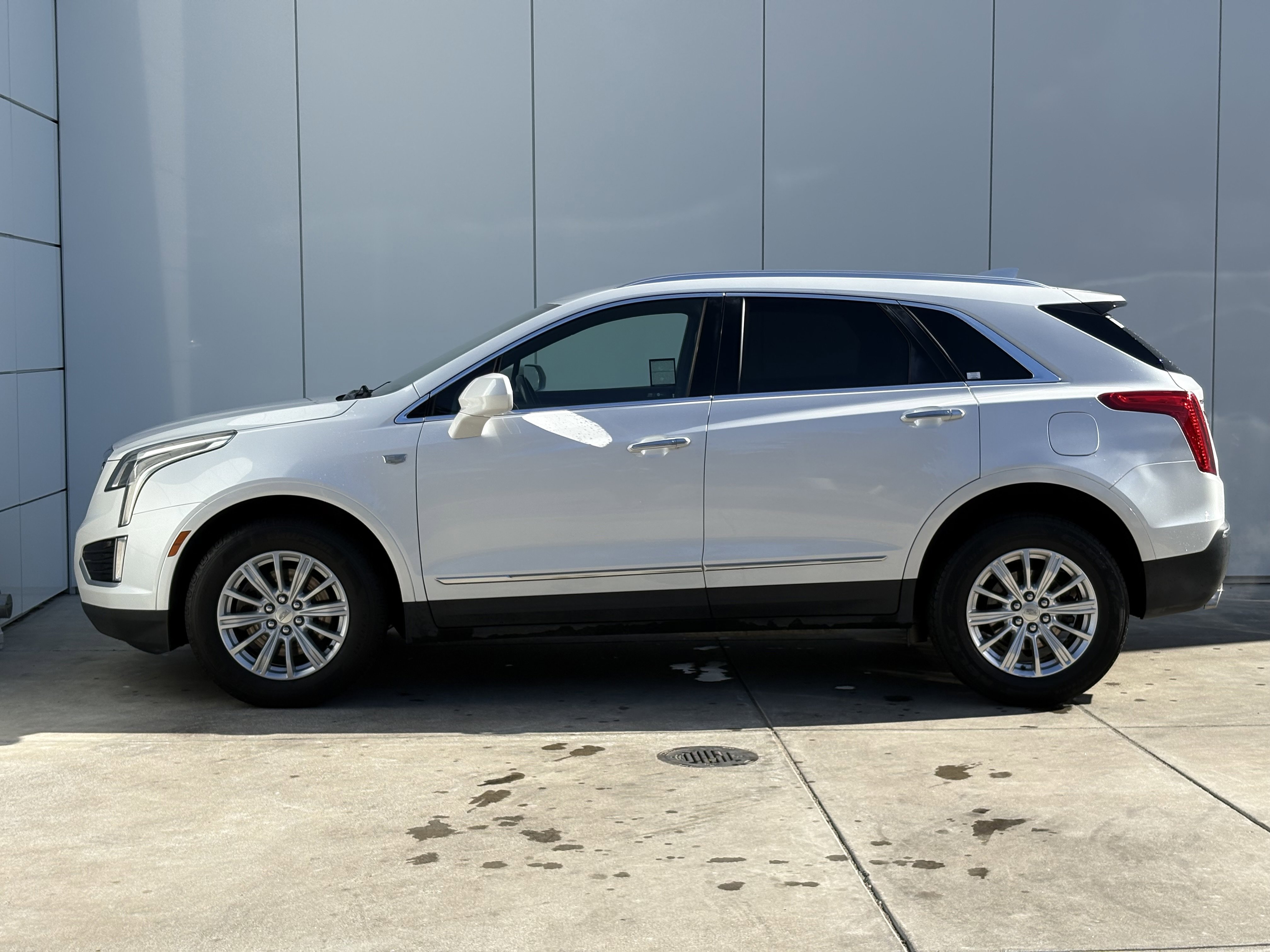 Used 2018 Cadillac XT5 FWD image 4