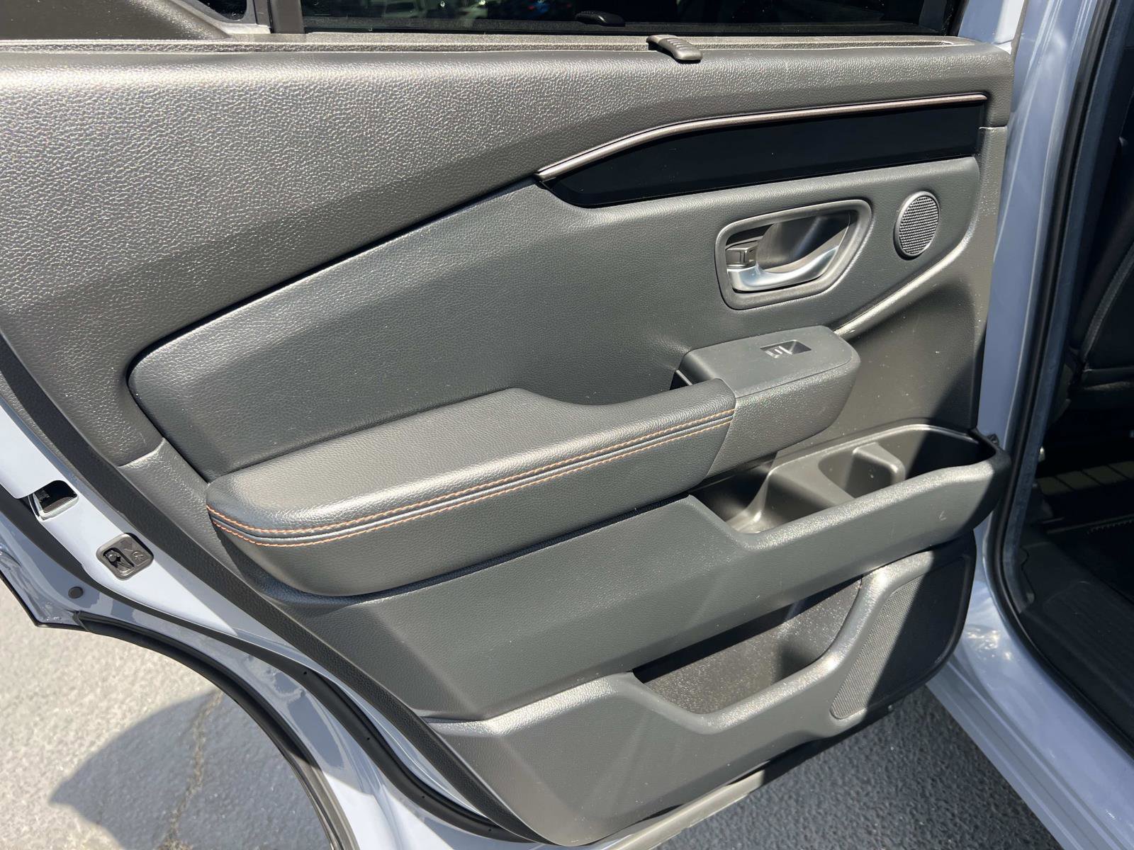 Used 2025 Honda Pilot TrailSport image 22