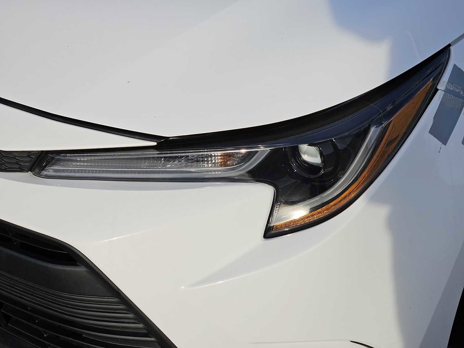 Used 2023 Toyota Corolla LE image 7