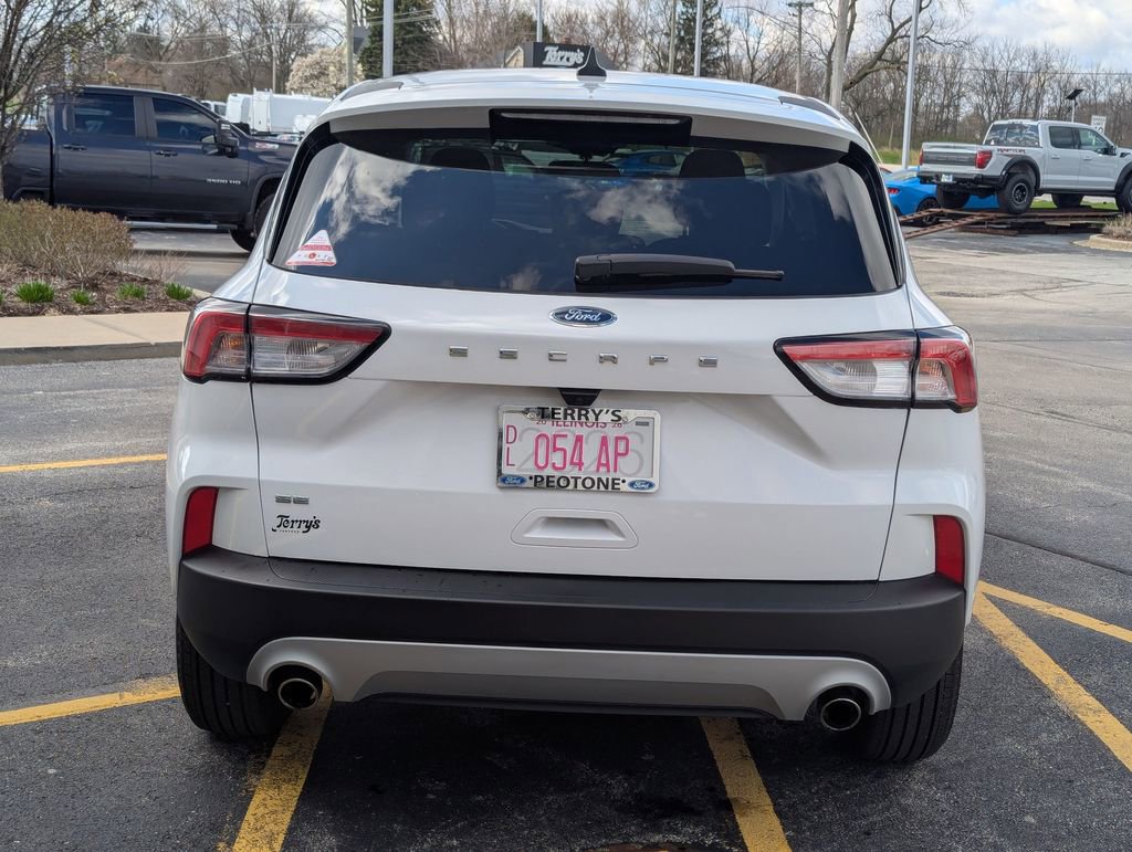 Used 2022 Ford Escape SE FWD image 4