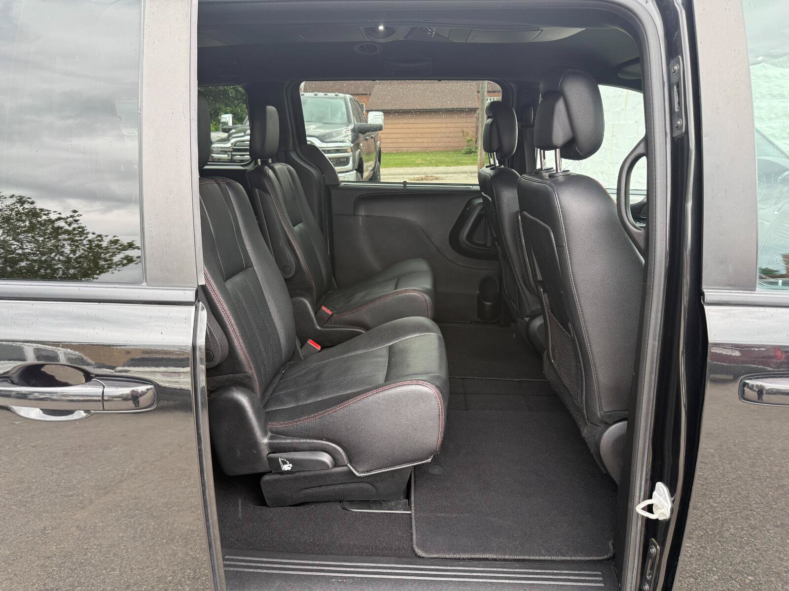 Used 2020 Dodge Grand Caravan GT FWD image 15