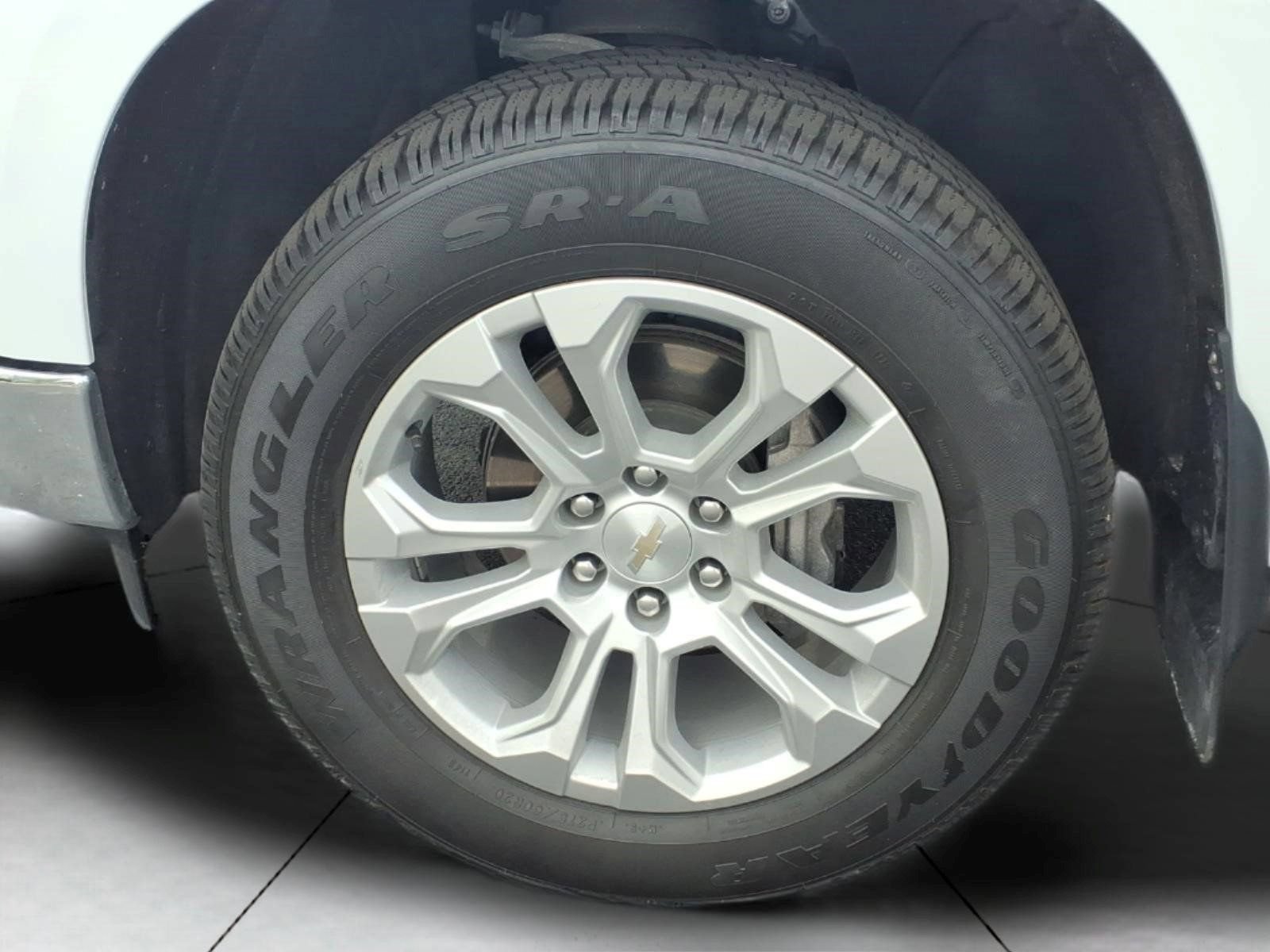 Used 2024 Chevrolet Silverado 1500 LTZ AWD/4WD image 21