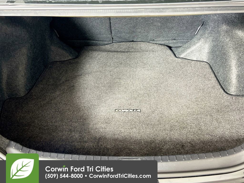 Used 2015 Toyota Corolla LE w/ Protection Package image 14
