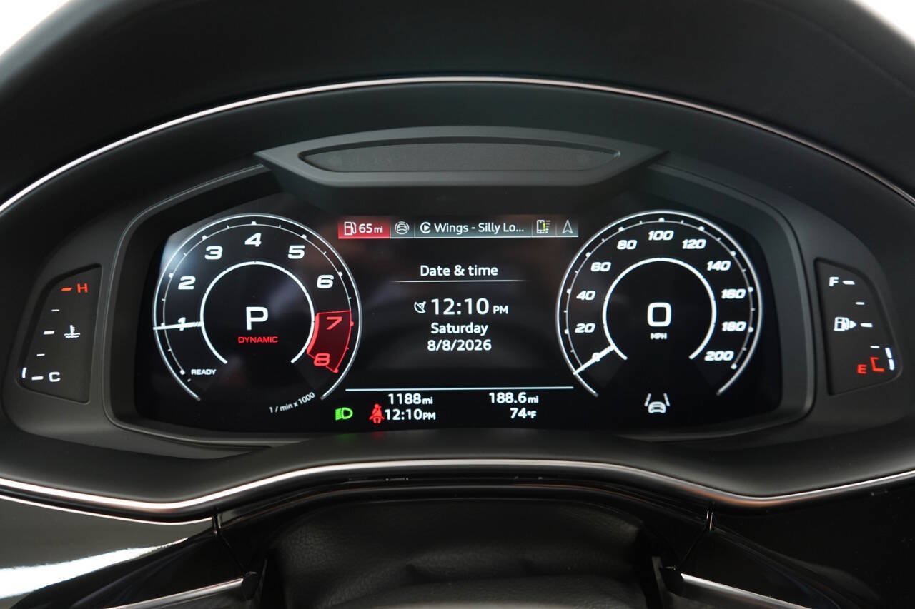 Used 2026 Audi RS Q8 performance AWD/4WD image 79