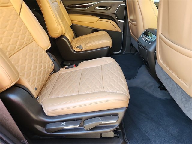 Used 2021 Cadillac Escalade Sport w/ Driver Assist Tech Package image 27