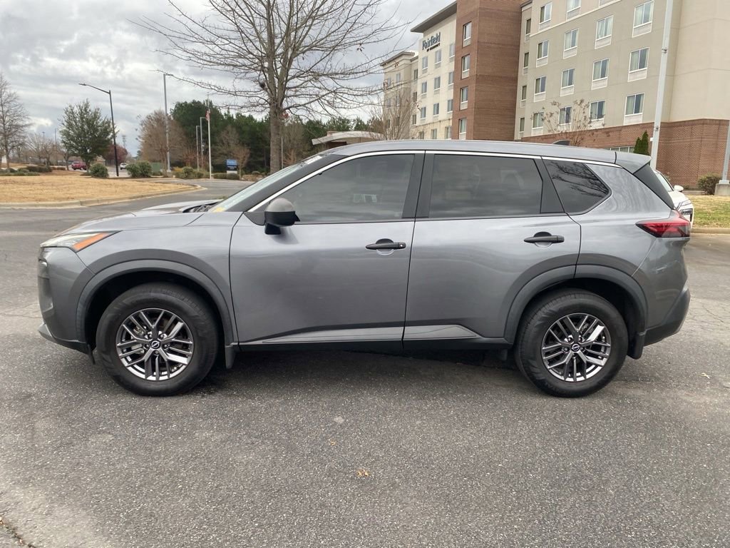 Used 2023 Nissan Rogue S image 4