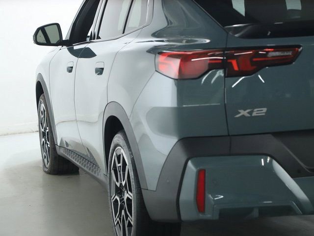 Certified 2025 BMW X2 xDrive28i w/ Premium Package image 43