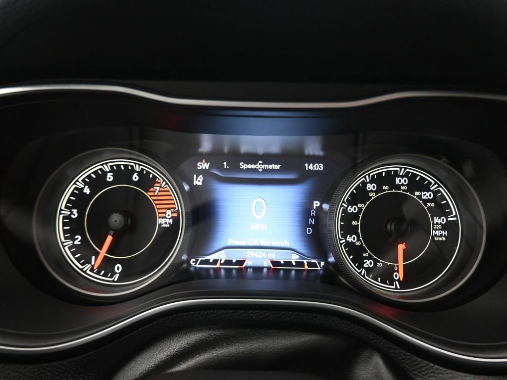 Used 2022 Jeep Cherokee Limited w/ Elite Package image 15