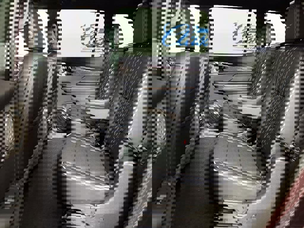 New 2026 Buick Enclave Avenir w/ Super Cruise Package image 8