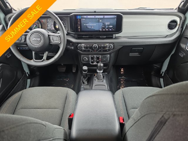Certified 2024 Jeep Wrangler Unlimited w/ Convenience Group AWD/4WD image 9