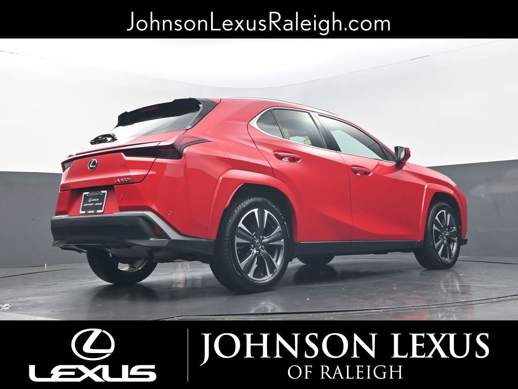 Certified 2025 Lexus UX 300h FWD w/ Accessory Package (Z1) image 20