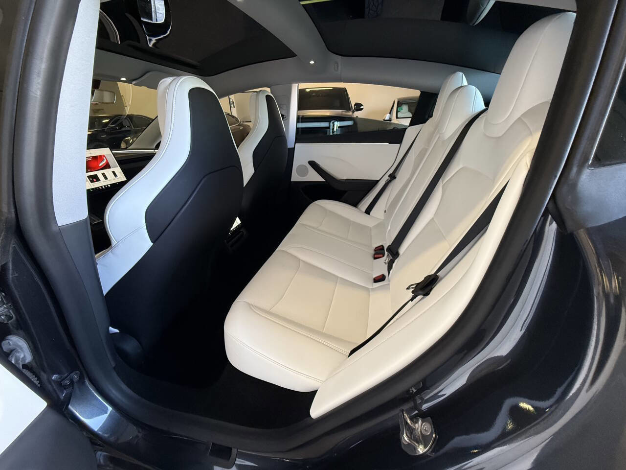 Used 2024 Tesla Model 3 Performance AWD/4WD image 22