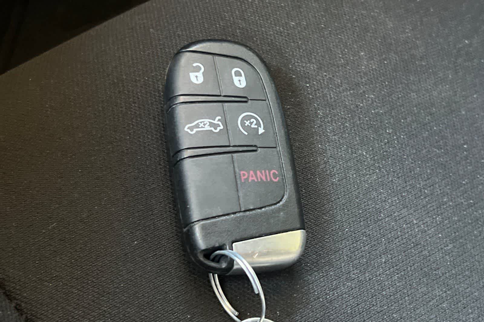 Used 2021 Dodge Challenger R/T w/ Driver Convenience Group RWD image 28