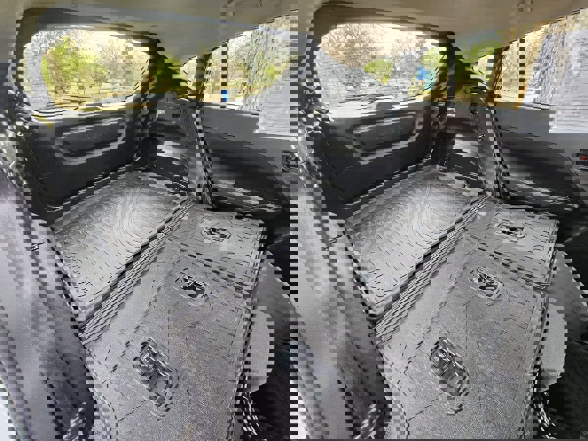 Used 2024 Subaru Crosstrek 2.0i Premium image 37