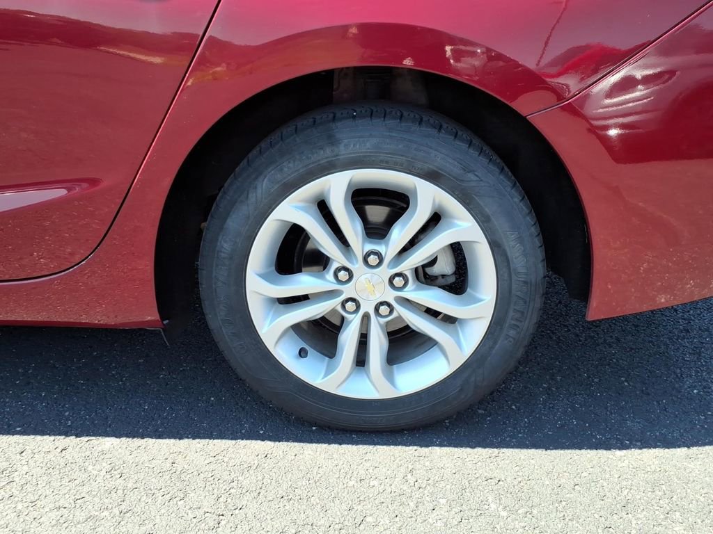 Used 2019 Chevrolet Cruze LT FWD image 11