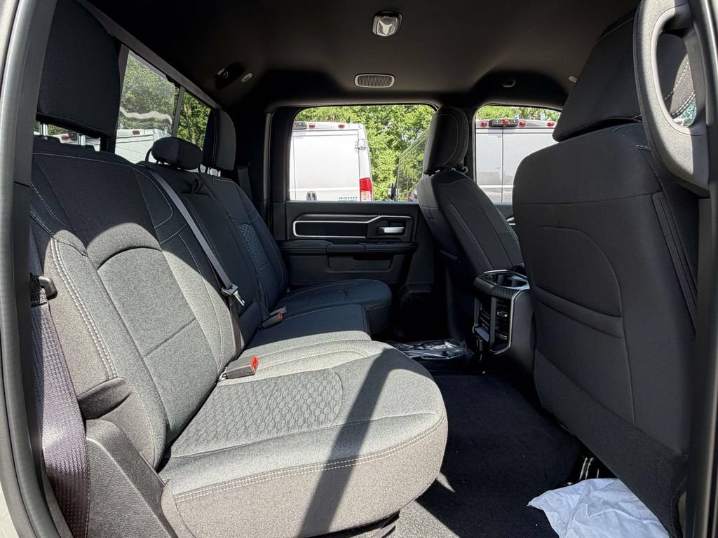 New 2026 RAM 2500 Big Horn AWD/4WD image 10