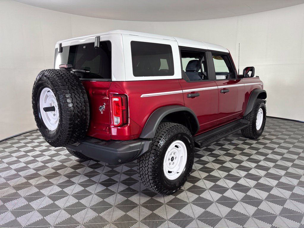Used 2025 Ford Bronco Heritage Edition AWD/4WD image 17