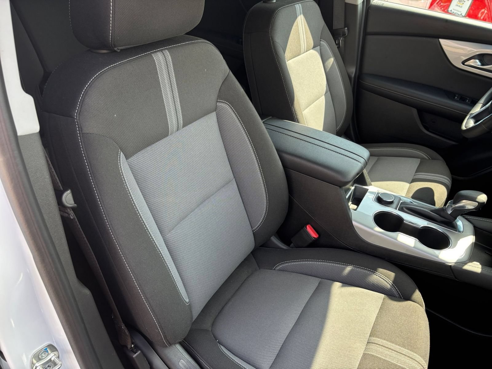 Used 2026 Chevrolet Blazer LT FWD image 36