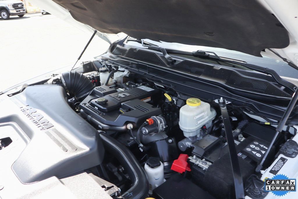 Used 2022 RAM 5500 Tradesman w/ Chrome Appearance Group RWD image 12