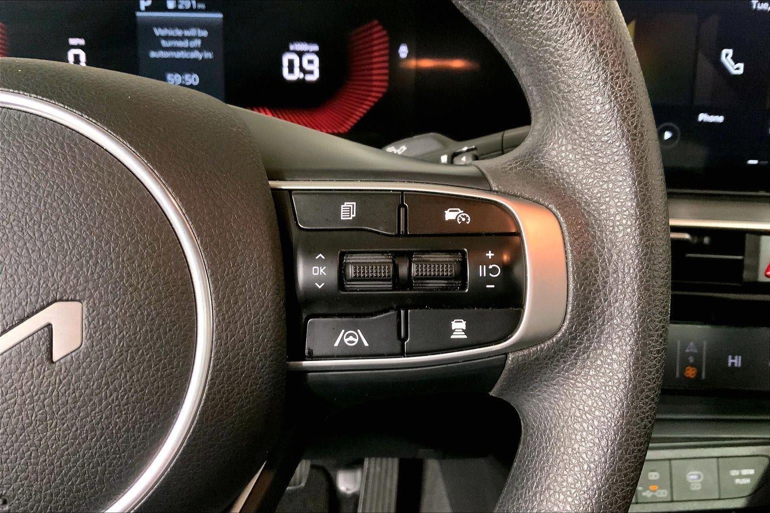 Used 2025 Kia K5 LXS FWD image 19