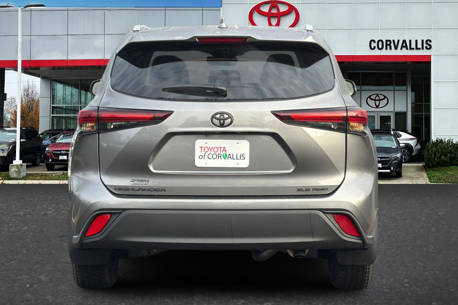 New 2026 Toyota Highlander XLE image 6