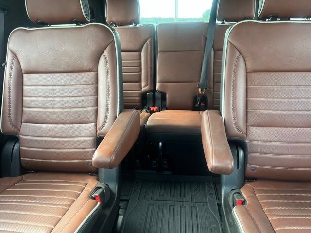 Used 2024 GMC Yukon Denali Ultimate AWD/4WD image 17
