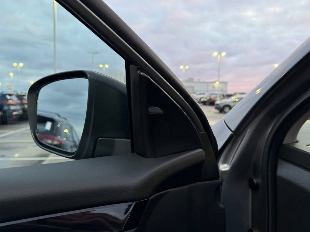 Used 2022 Nissan Rogue Sport SV image 13