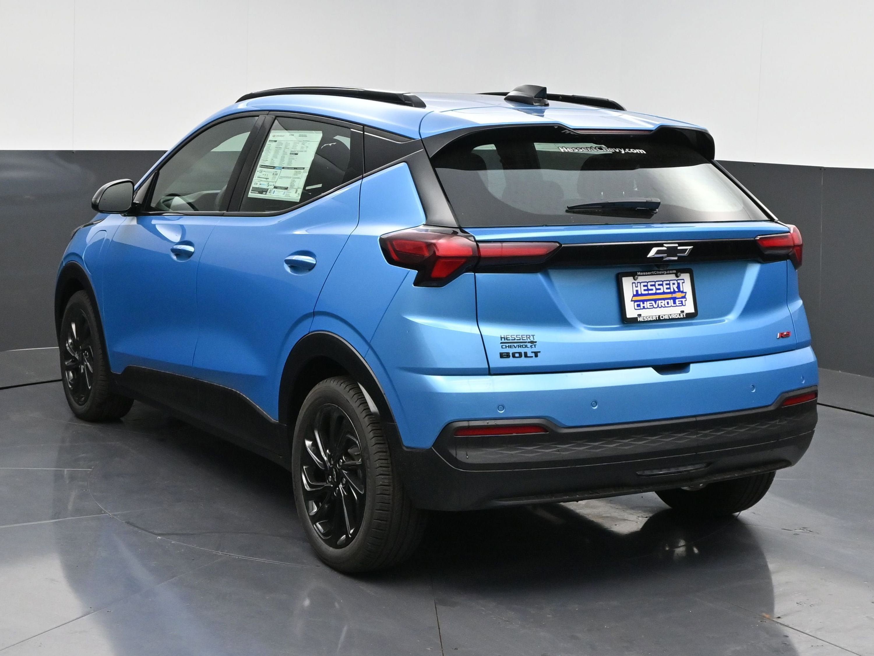 New 2027 Chevrolet Bolt RS w/ Technology Package FWD image 5