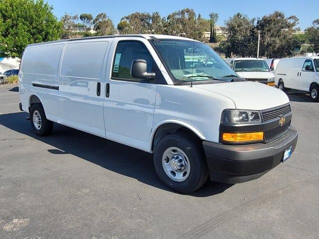 New 2026 Chevrolet Express 2500 Extended w/ Communications Package RWD image 2