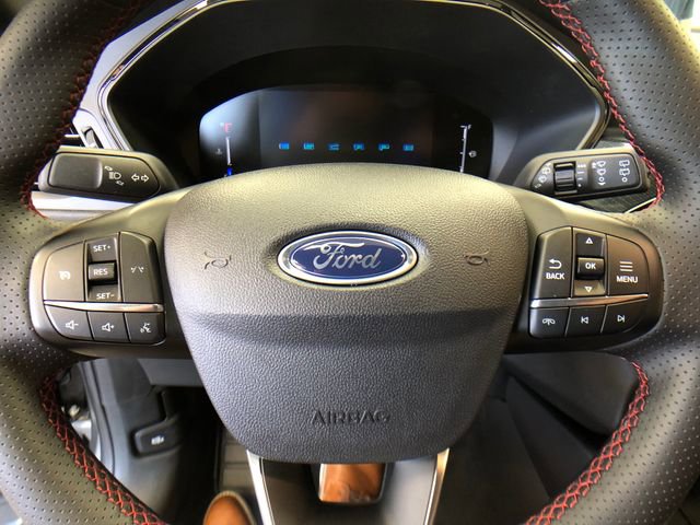 Certified 2025 Ford Escape ST-Line AWD/4WD image 13