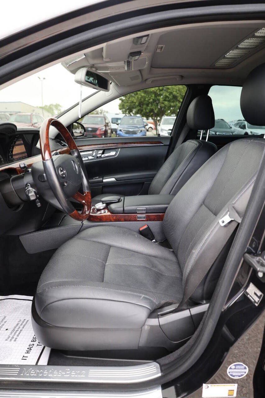Used 2007 Mercedes-Benz S 550 image 13