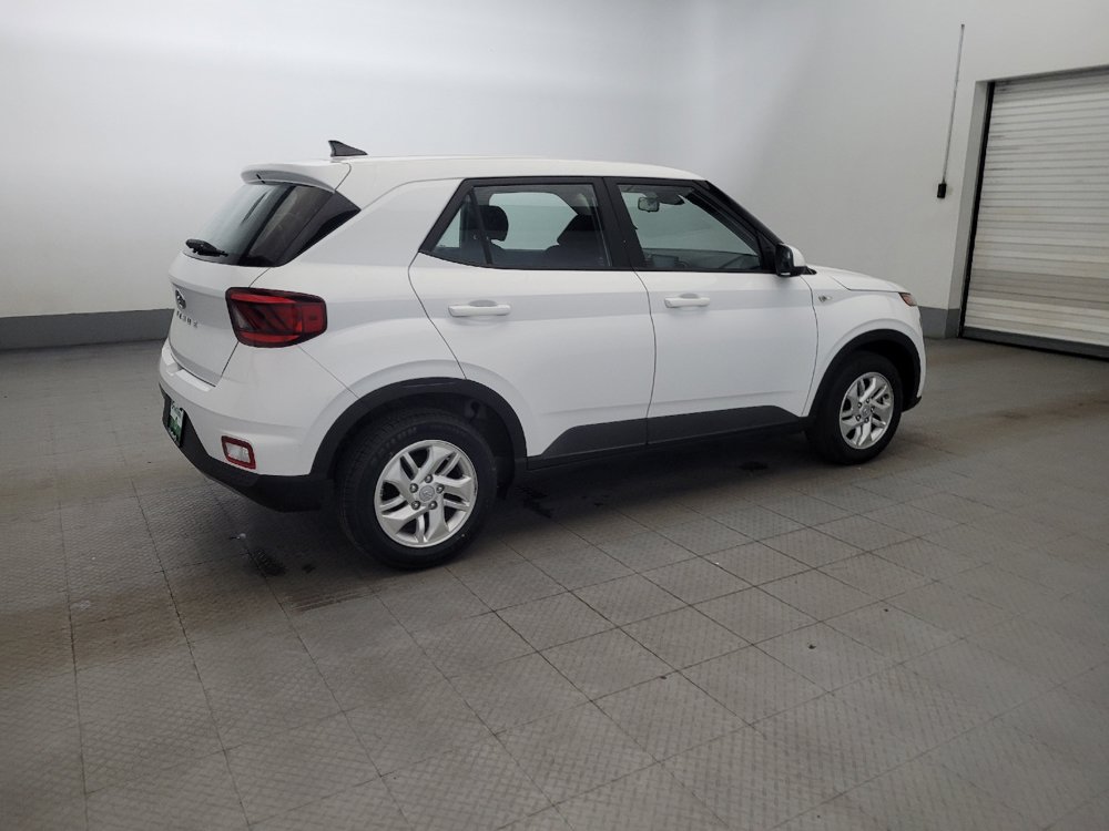 Used 2021 Hyundai Venue SE FWD image 10