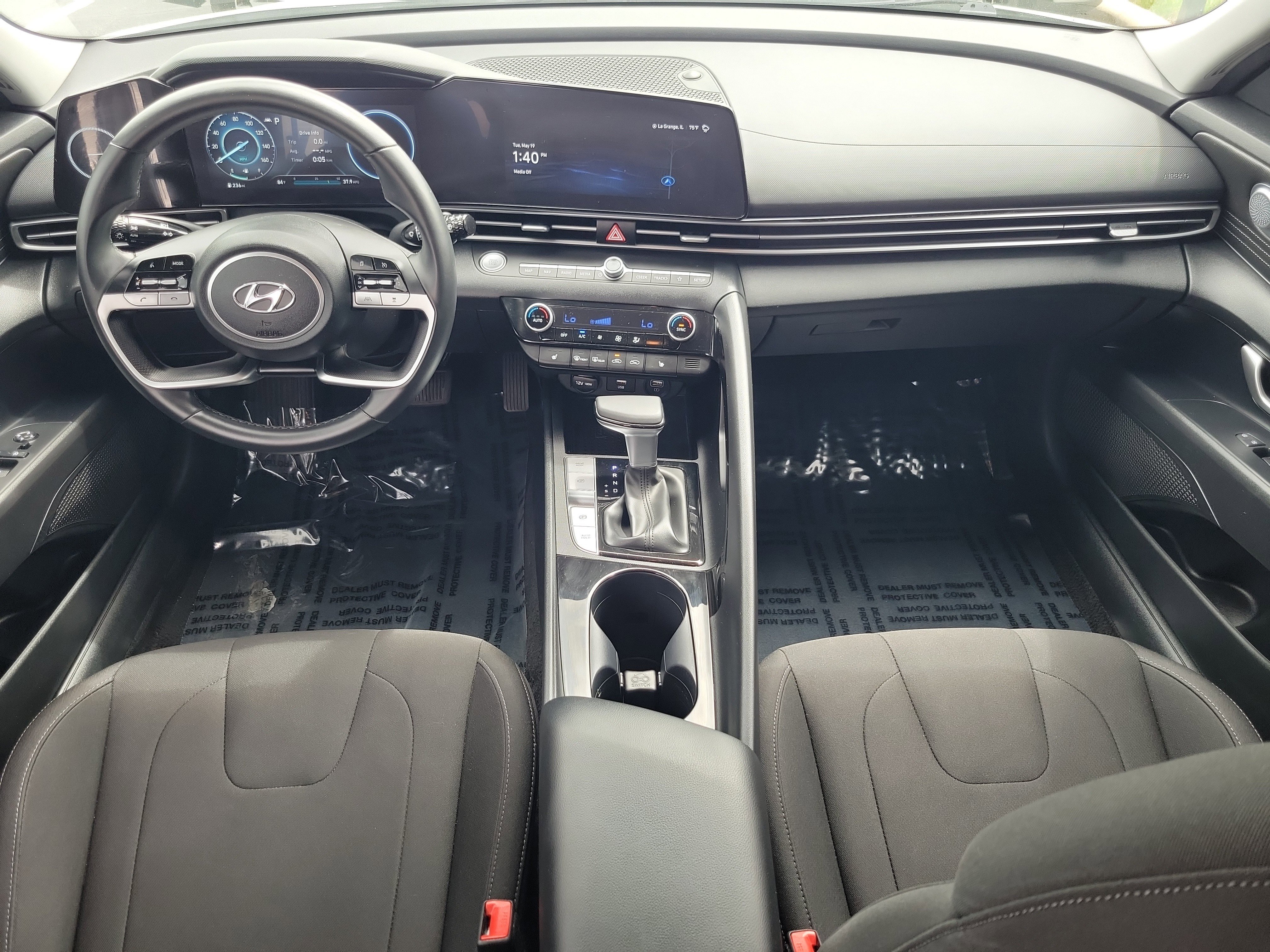 Used 2023 Hyundai Elantra SEL w/ Convenience Package FWD image 10