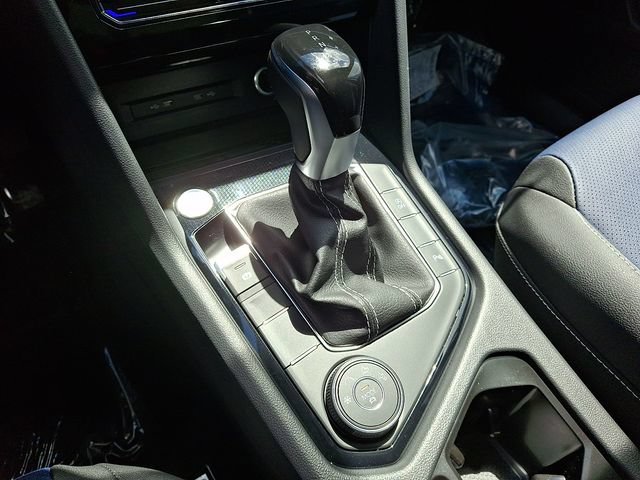 New 2026 Volkswagen Taos SEL AWD/4WD image 16