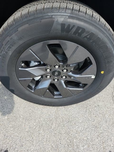 New 2025 Ford F150 Lightning Flash image 9