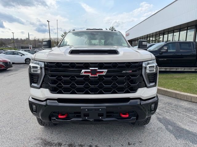 New 2026 Chevrolet Silverado 2500 ZR2 image 10