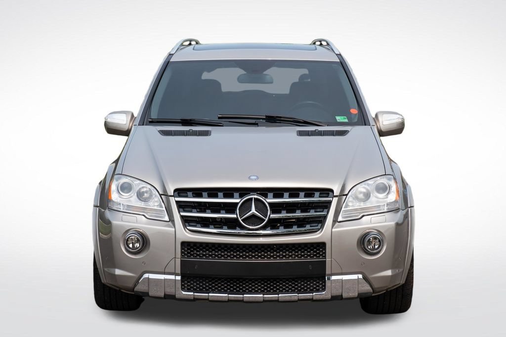 Used 2009 Mercedes-Benz ML 63 AMG 4MATIC image 9