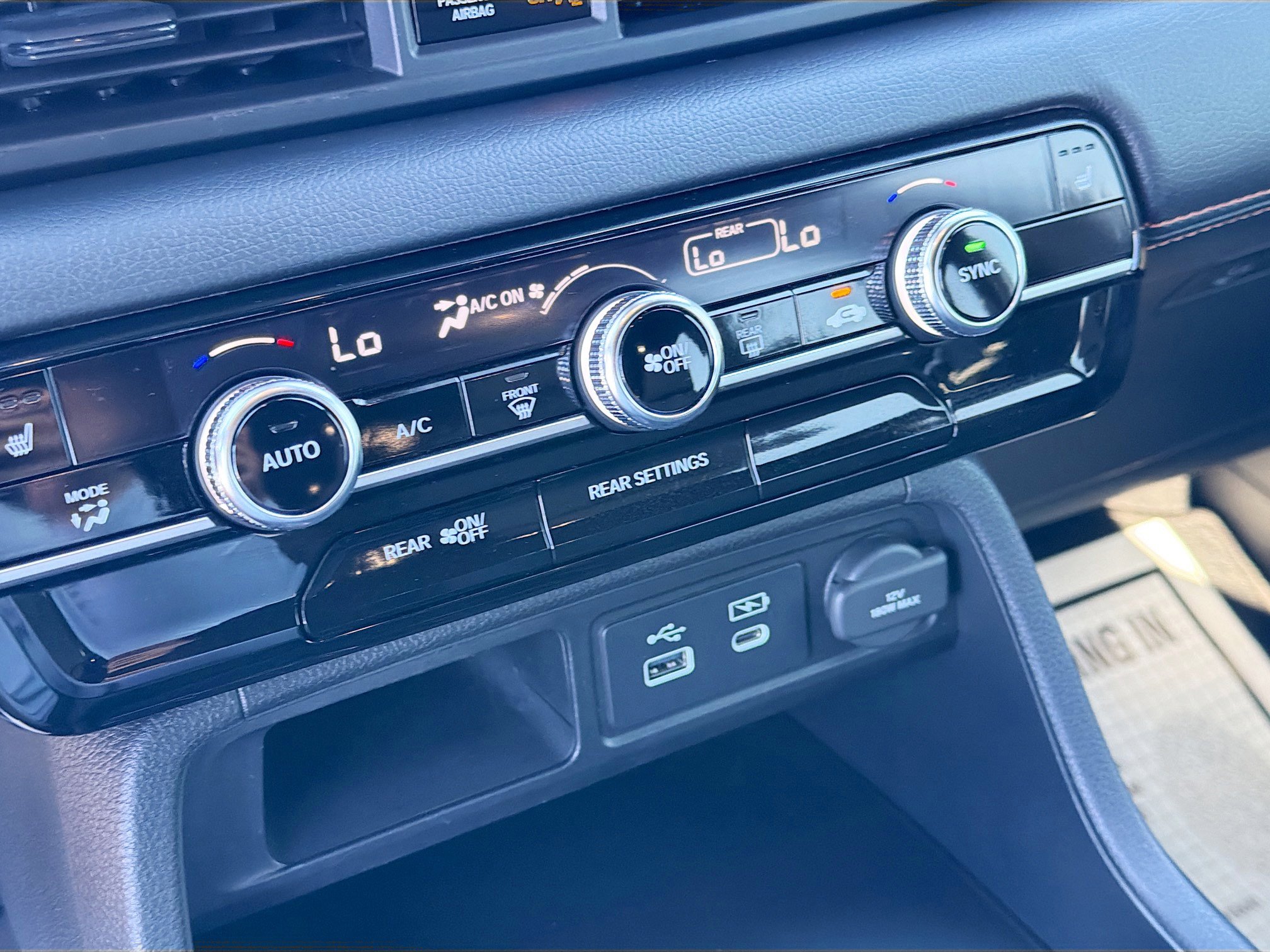 Used 2023 Honda Pilot Sport image 33