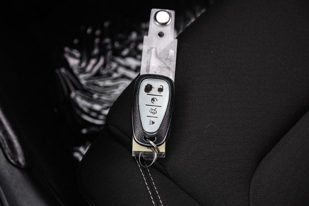 Used 2020 Chevrolet Camaro LT RWD image 55