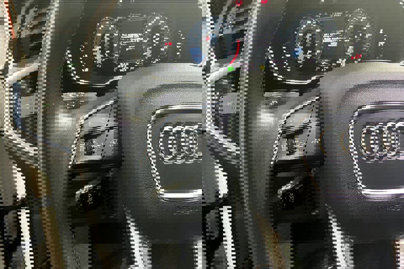 Certified 2023 Audi Q3 2.0T Premium Plus w/ Premium Plus Package image 20